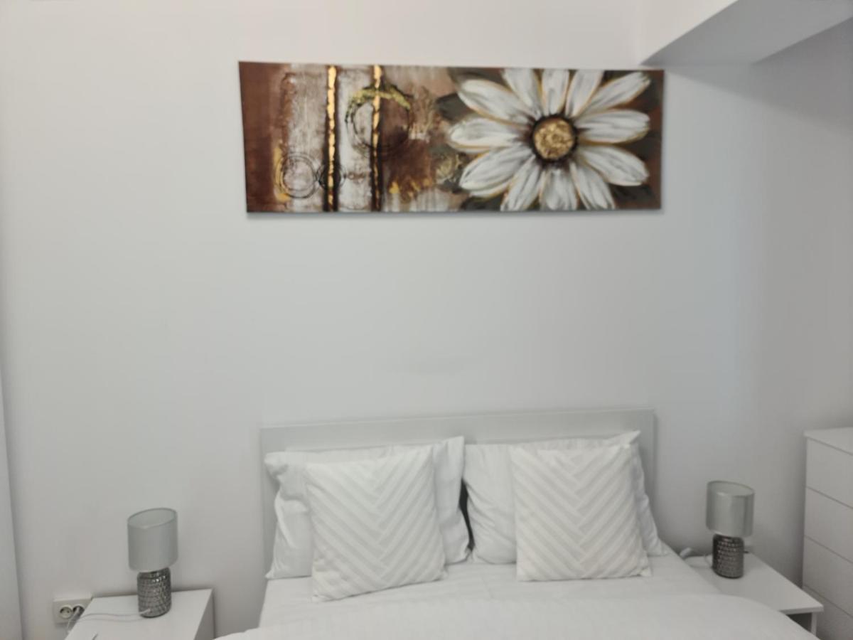 Global Residence Bukares Bagian luar foto